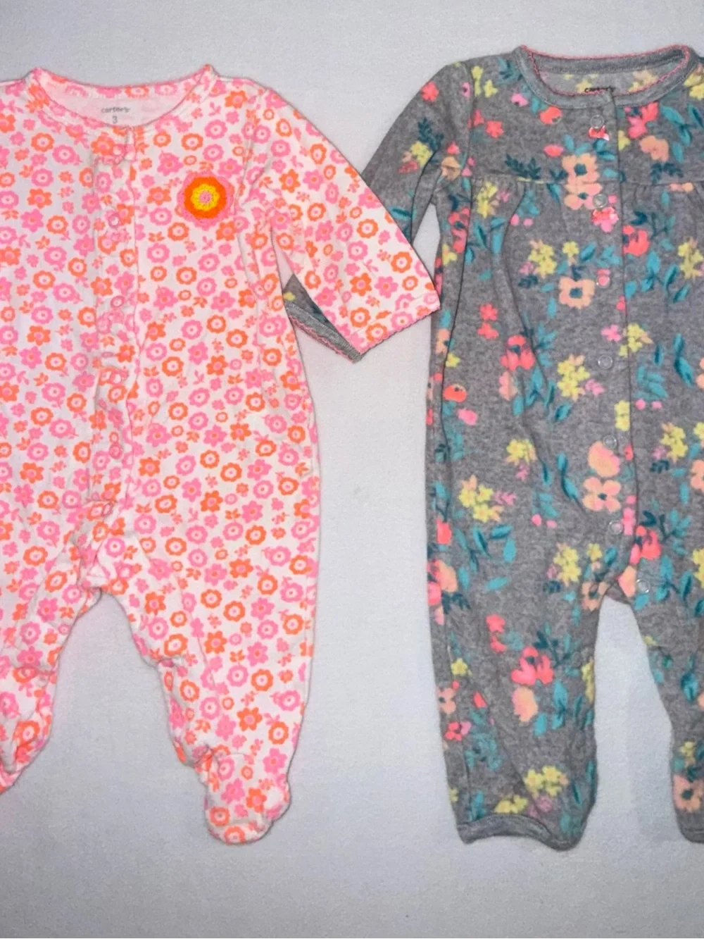 Bundle of 2 Carter's Baby One-Piece Sleepers - Size 3 months GUC